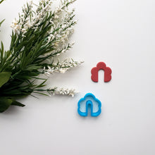 Load image into Gallery viewer, Fiona Arch | Clay Cutter | Scallop Arch