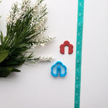 Load image into Gallery viewer, Fiona Arch | Clay Cutter | Scallop Arch