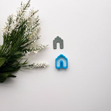 Load image into Gallery viewer, Thalia Arch | Clay Cutter | Scallop Arch