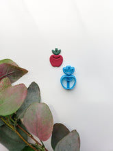 Load image into Gallery viewer, Apple & Stem | Clay Cutter
