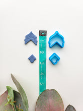 Load image into Gallery viewer, Foliage Dangle | Floral Clay Cutter
