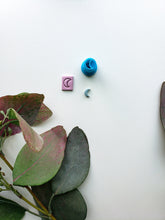 Load image into Gallery viewer, Crescent Moon | Mini Clay Cutter