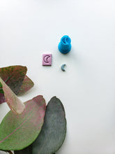 Load image into Gallery viewer, Crescent Moon | Mini Clay Cutter