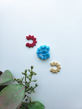 Load image into Gallery viewer, Sunflower Hoop | Fall Clay Cutter