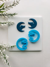 Load image into Gallery viewer, Howling Wolf Set | Fall Clay Cutter