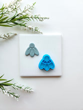 Load image into Gallery viewer, Daisy Bud | Spring Polymer Clay Cutter