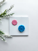 Load image into Gallery viewer, Bouquet Set | Easter Clay Cutter