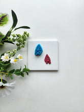 Load image into Gallery viewer, Hermit Crab | Beach Polymer Clay Cutter