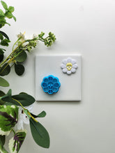 Load image into Gallery viewer, Skull Daisy | Fall Polymer Clay Cutter