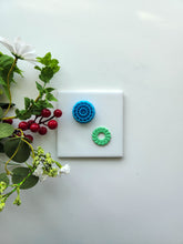 Load image into Gallery viewer, Bubble Wreath | Christmas Polymer Clay Cutter