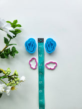 Load image into Gallery viewer, Wobbly Donut Set | Organic Polymer Clay Cutter