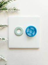 Load image into Gallery viewer, Wreath | Christmas Clay Cutter
