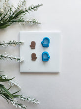 Load image into Gallery viewer, Mitten Set | Christmas Clay Cutter
