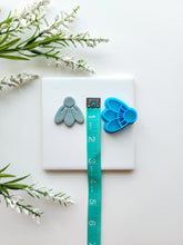 Load image into Gallery viewer, Daisy Bud | Spring Polymer Clay Cutter
