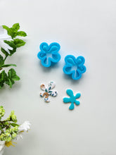 Load image into Gallery viewer, Groovy Flower Set | Floral Polymer Clay Cutter
